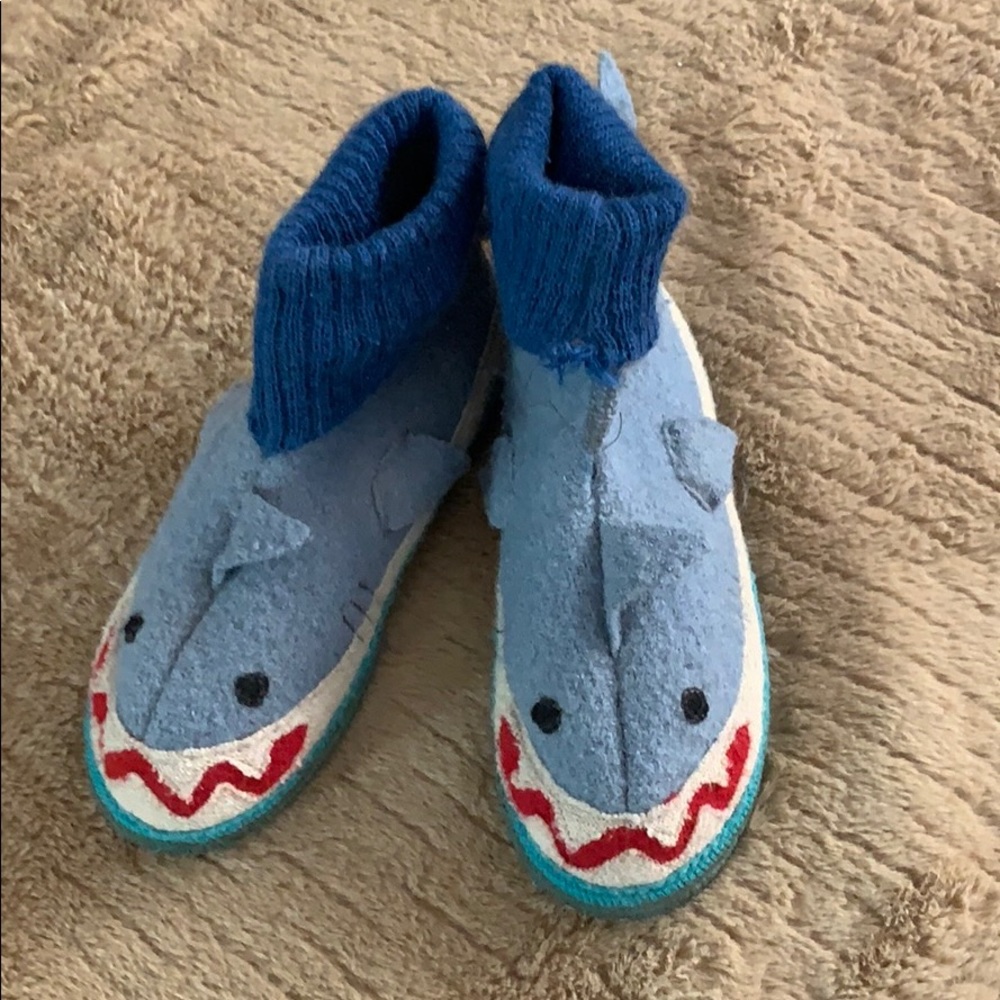 Garnet Hill Kids Boiled Wool Slipper Boots - Shark